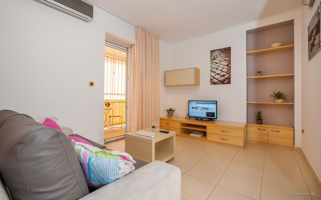 Apartma Aldo Center *